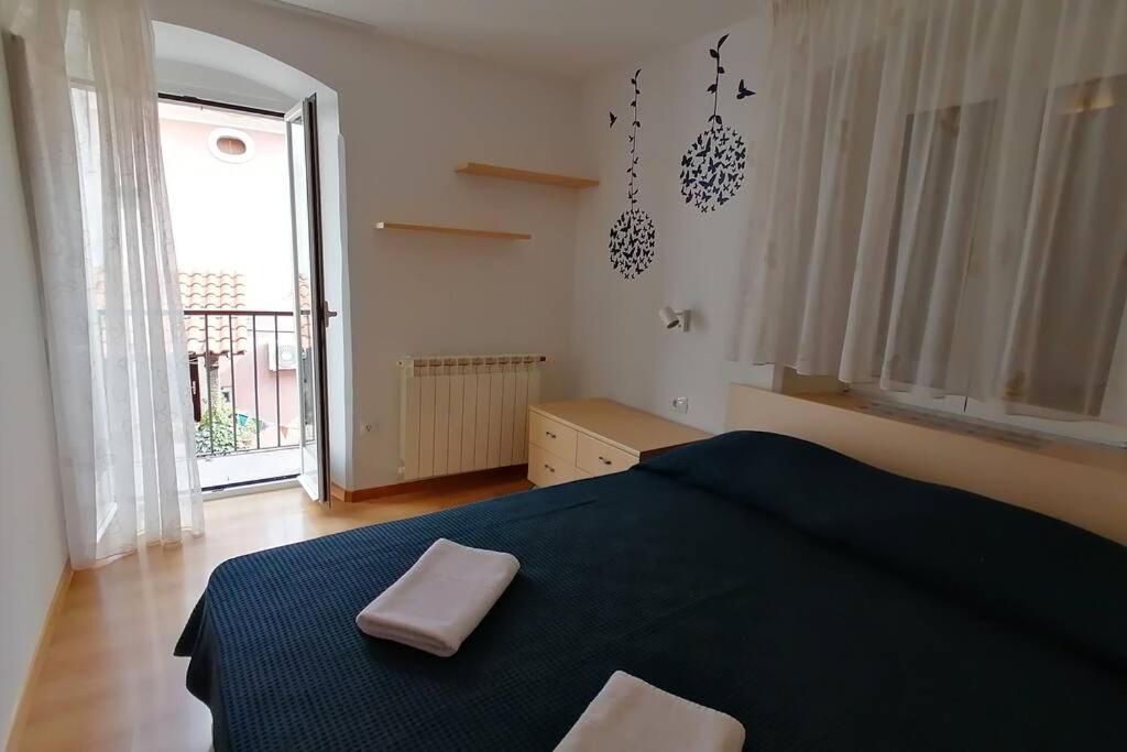 Apartment Veli Dvor Црес Экстерьер фото